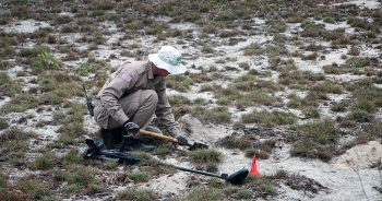 war left unexploded ordnances founded under quang tris road