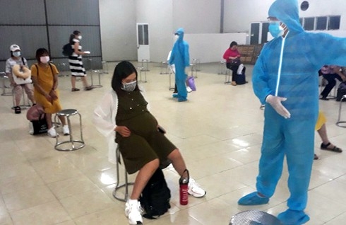 Over 200 Vietnamese to fly home as 3 071 cases confirmed in Equatorial Guinea over 200 vietnamese to fly home as 3071 cases confirmed in equatorial guinea
