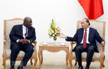pm pushes for stronger economic trade ties with nigeria