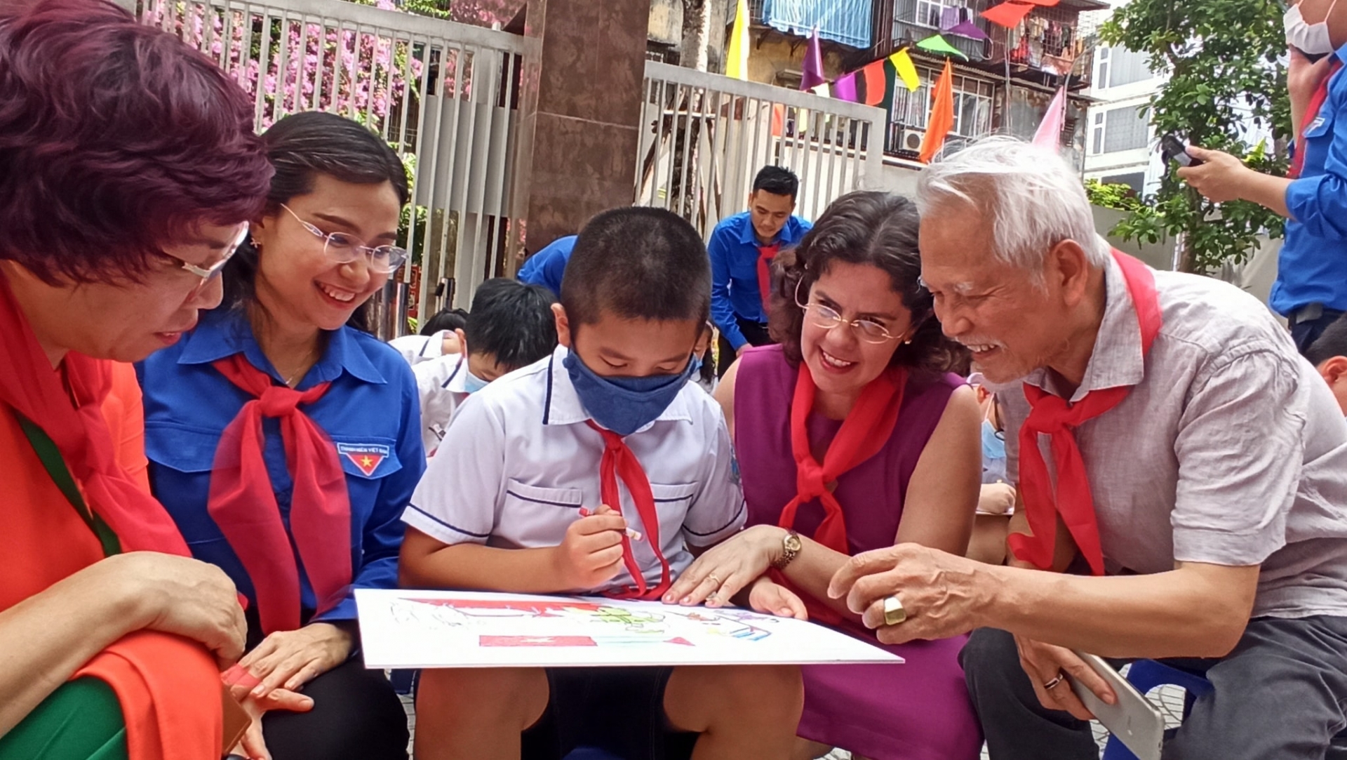 Painting competition marking Vietnam-Cuba diplomatic ties launched Painting competition marking Vietnam Cuba diplomatic ties launched