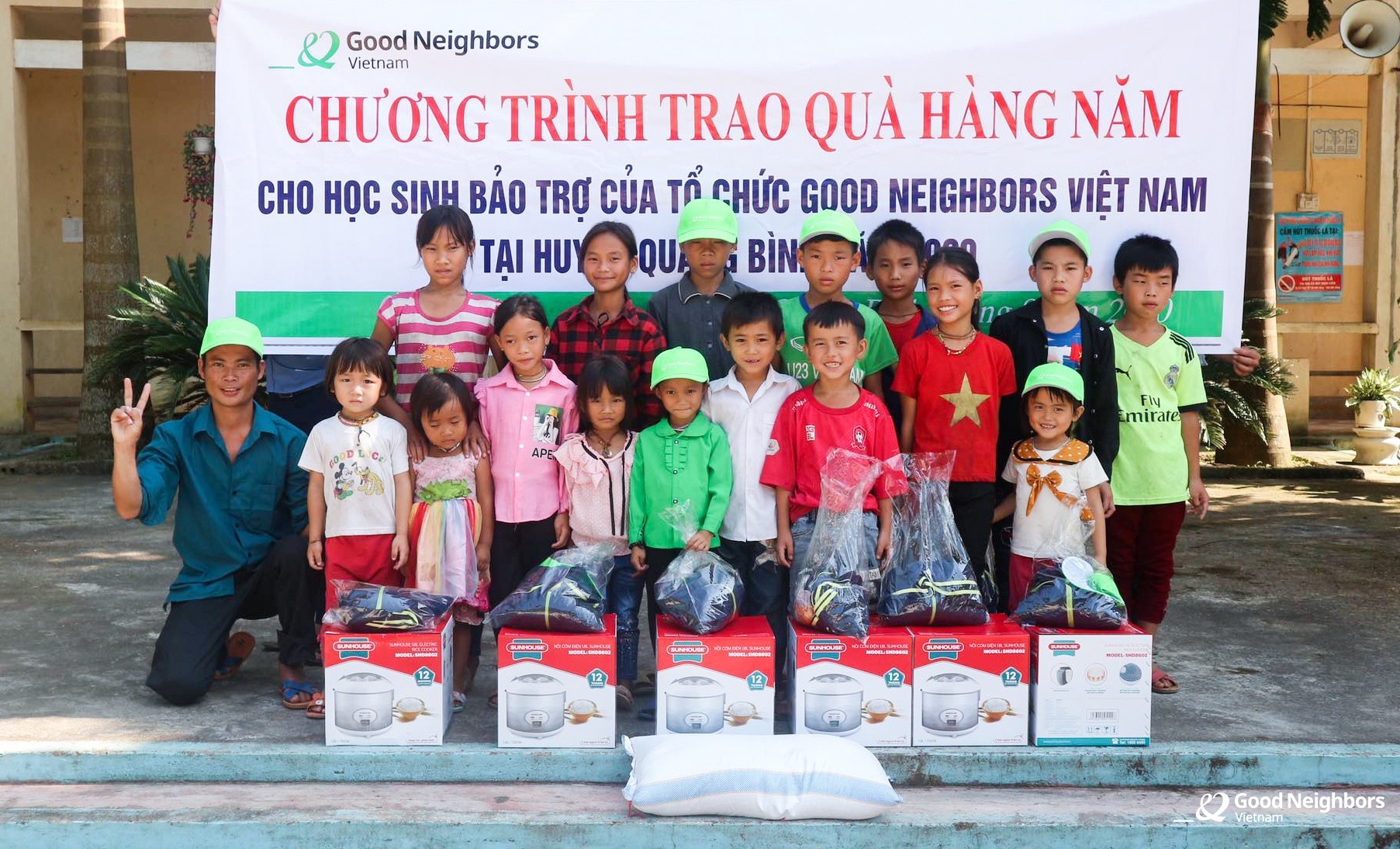 Over 10,000 sponsored children received annual gifts from RoK's NGO Over 10,000 sponsored children received annual gift from rok's ngo