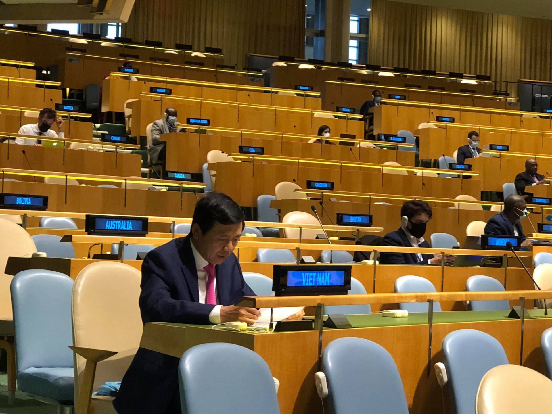 Vietnam attaches great importance to the universal goal of decolonisation