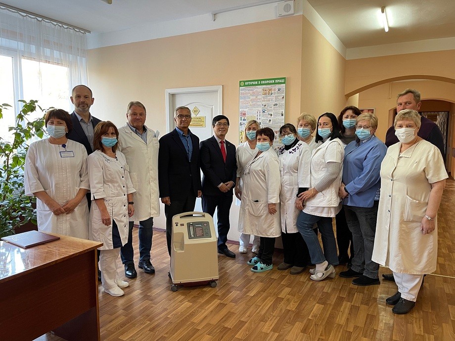 Vietnam Assists Ukraine, Laos and Brunei with Medical Supplies Vietnam Assists Ukraine, Laos and Brunei with Medical Supplies