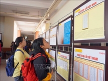 old western maps affirm hoang sa truong sa belong to vietnam