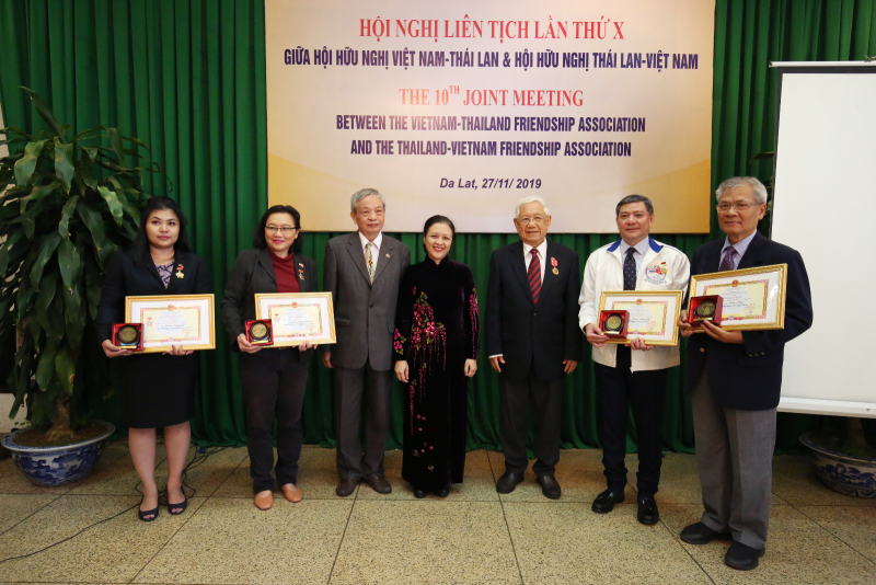 vietnam may surpass thailand in rice exports