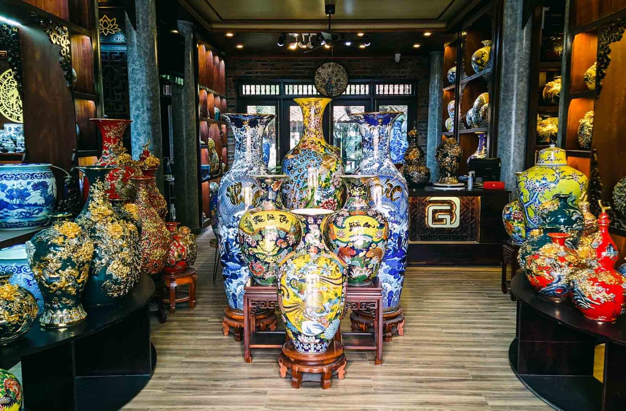 How to Enjoy a Fun Day-trip in Bat Trang Pottery Museum How to Enjoy a Fun Day-trip in Bat Trang Pottery Museum