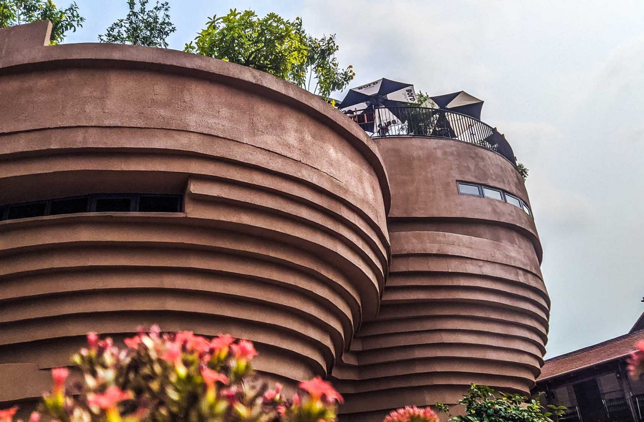 How to Enjoy a Fun Day-trip in Bat Trang Pottery Museum How to Enjoy a Fun Day-trip in Bat Trang Pottery Museum