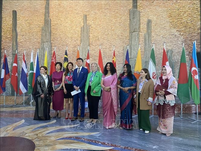 A view of the Opening Ceremony of the Asian Harvest Fair at WIPO. Photo: Xuan Hoang / VNA reporter in Geneva A view of the Opening Ceremony of the Asian Harvest Fair at WIPO. Photo: Xuan Hoang / VNA reporter in Geneva