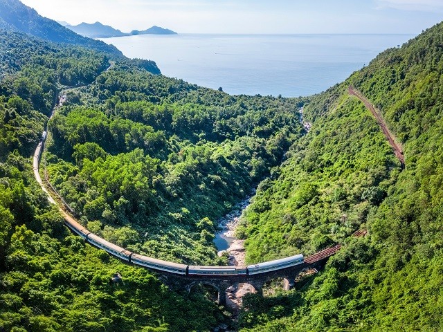 Expat Journalist Impressed by Vietnam's Luxury Train Experience Expat Journalist Impressed by Vietnam's Luxury Train Experience