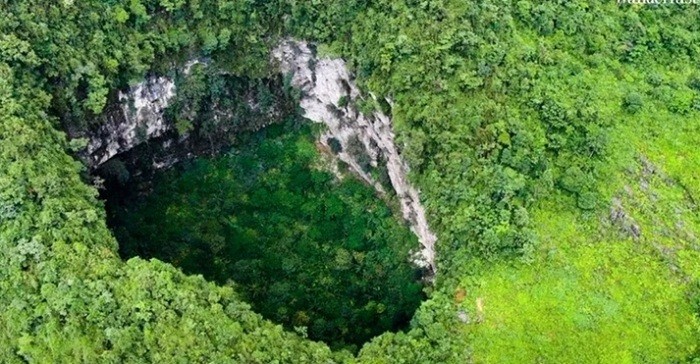 Ha Giang Sinkhole Turned Majestic Tourist Beauty Ha Giang Sinkhole Turned Majestic Tourist Beauty