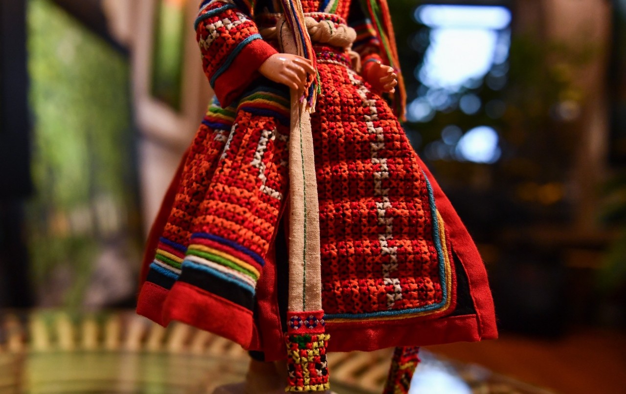 Vietnamese Artist Promotes Traditional Cultures with Multi-Ethnic Doll Collection Vietnamese Artist Promotes Traditional Cultures with Multi-Ethnic Doll Collection