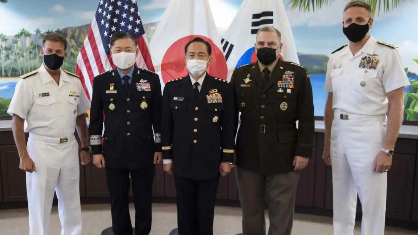 The joint chiefs of staff of South Korea, Japan, and the U.S., center left to right, addressed North Korea in their meeting in Hawaii. (Photo courtesy of Japan's Ministry of Defense) The joint chiefs of staff of South Korea, Japan, and the U.S., center left to right, addressed North Korea in their meeting in Hawaii. (Photo courtesy of Japan's Ministry of Defense)