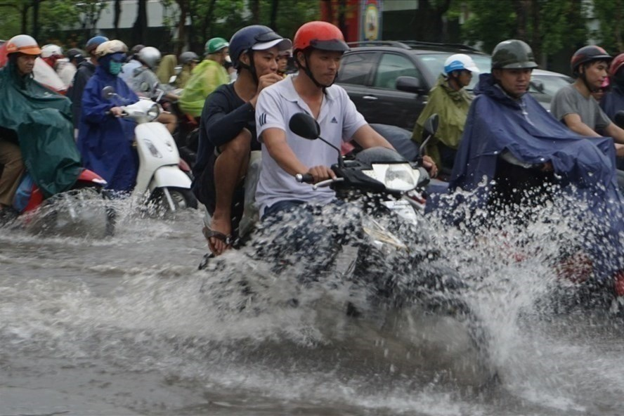 Photo: laodong 3044 rains