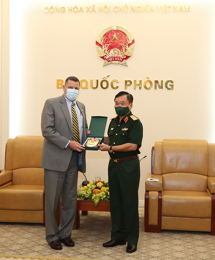Vietnam, US to further cooperate in war legacy relief Vietnam, US to further cooperate in war legacy relief