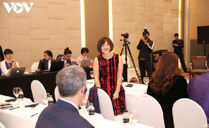 Hoang Thi Minh Hong at an environment forum. (Photo: VOV) 1841 hong 4