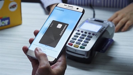 Ha Noi encourages cashless payment, e-commerce