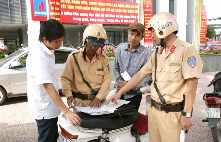 New policy in Vietnam: Traffic violated vehicles not be confiscated with guarantee money place