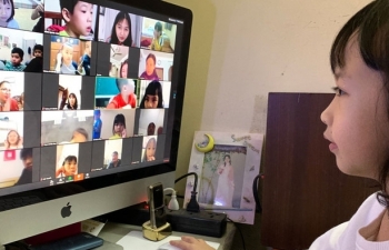 first day of children in hanoi and ho chi minh city to return schools photo story