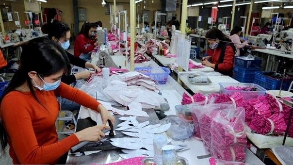 Vietnam posts nearly USD 2 billion of trade surplus in the first five months vietnam posts nearly usd 2 billion of trade surplus in the first five months