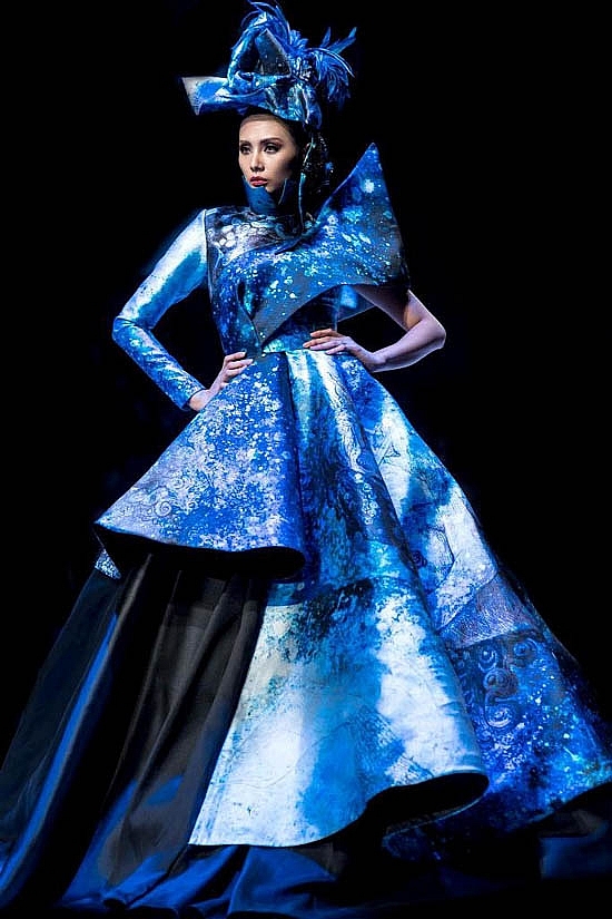 Vietnamese fashion makes its mark upon the world Vietnamese fashion makes its mark upon the world