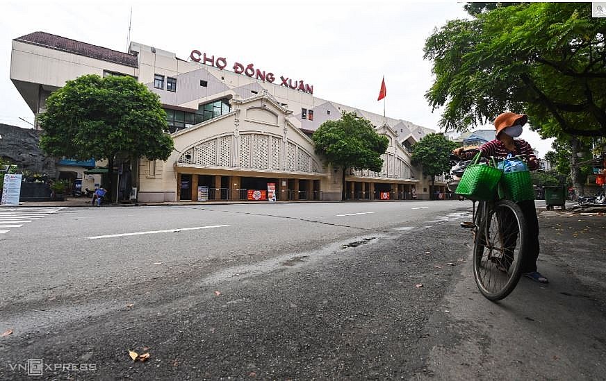 Hanoi set to ease social distancing restrictions after ramping up vaccination Hanoi set to ease social distancing restrictions after ramping up vaccination