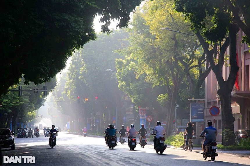 In Photos: 'New Normal' Life In Hanoi Under Directive 22 In Photos: 'New Normal' Life in Hanoi