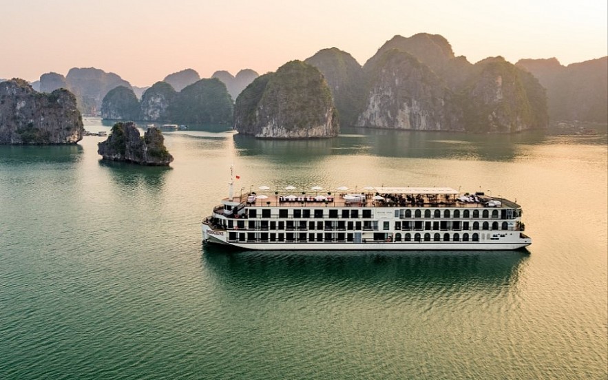 5-Star Yachts In Vietnam Luxurious Adventures: Exploring the Vietnamese Coast in 5-Star Yacht