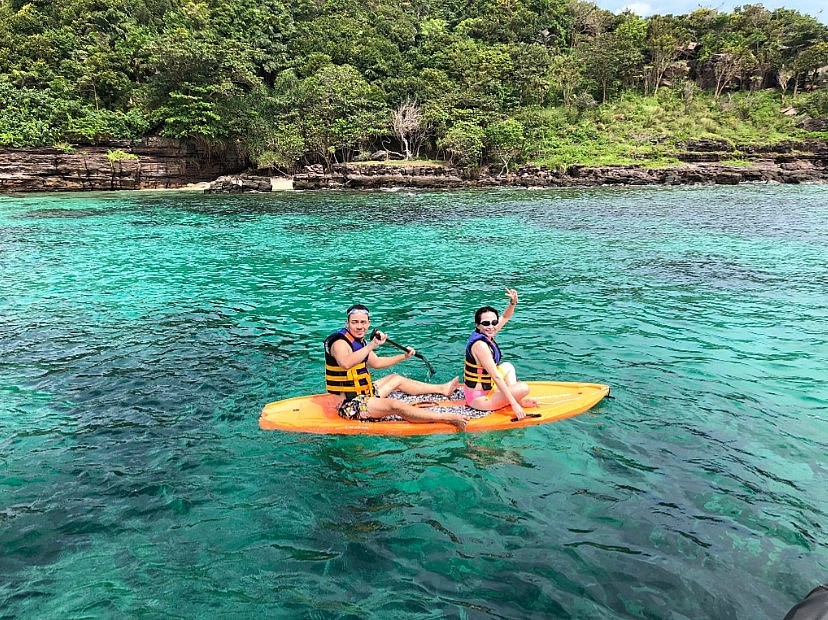 5-Star Yachts In Vietnam Luxurious Adventures: Exploring the Vietnamese Coast in 5-Star Yacht