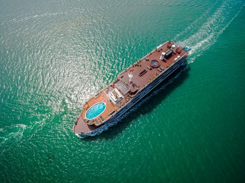 5-Star Yachts In Vietnam. Photo: Duthuyen. 5-Star Yachts In Vietnam. Photo: Duthuyen.