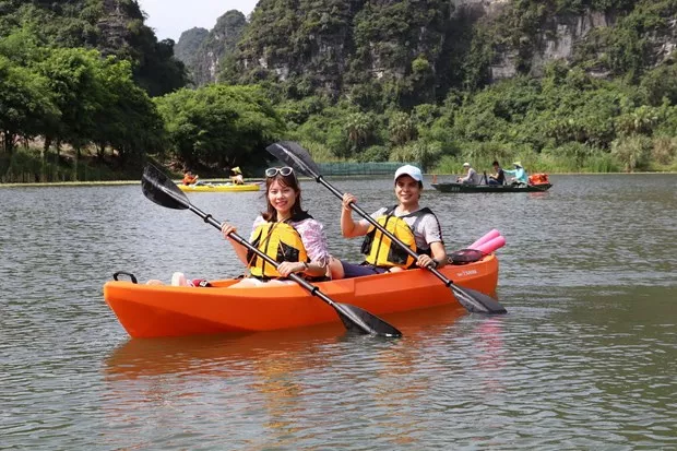 Kayaking on one of Vietnam's most picturesque landscape river 2220 ky