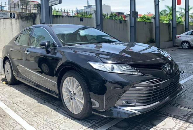VinFast Lux A2.0 overwhelming a German competitor and "encroaching" on Toyota Camry's turf VinFast Lux A2.0 overwhelming a German competitor and "encroaching" on Toyota Camry's turf