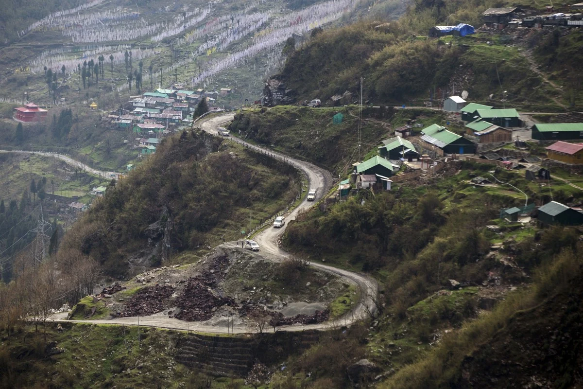 Clash between Indian and Chinese soldiers in cross-border