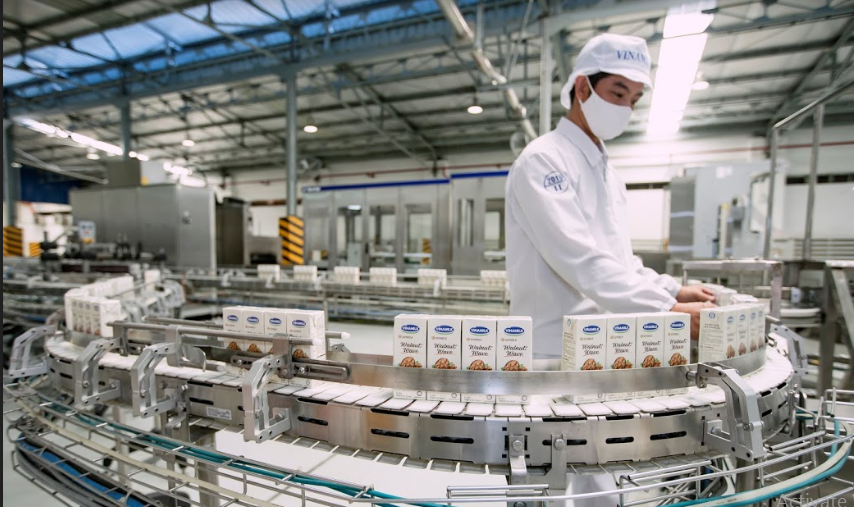 Vinamilk successfully signs a 1 2 mil export contract for high level nut milk to Korea market vinamilk successfully signs a 12 mil export contract for high level nut milk to korea market