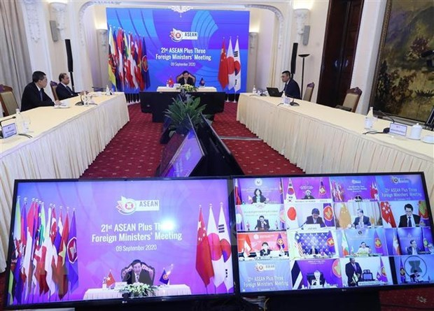 Deputy Prime Minister and Foreign Minister Pham Binh Minh co-chairs the 21st ASEAN 3 Foreign Ministers’ Meeting. (Photo: VNA) 3431 ai1