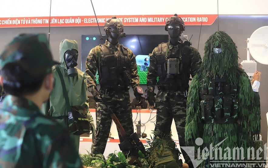 Various types of protective suits, camouflage, combat gear... Various types of protective suits, camouflage, combat gear...