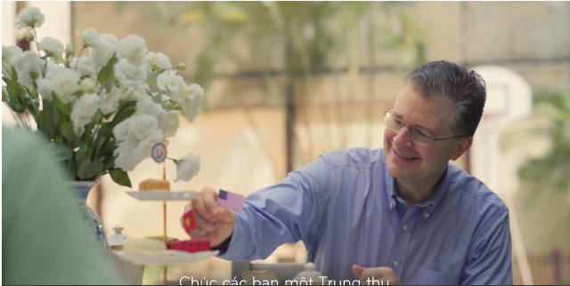 us envoy makes mid autumn festival tribute to bilateral relations