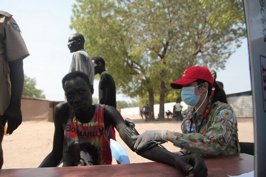 Vietnamese 'Blue Beret' Soldiers Support Prisoners in South Sudan Vietnamese 'Blue Beret' Soldiers Support South Sudanese Prisoners