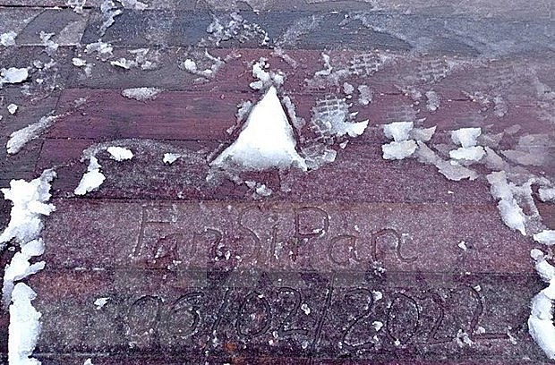 A light rain mixed with snow occurred on Mount Fansipan on February 6. Photo: VNA A light rain mixed with snow occurred on Mount Fansipan on February 6. Photo: VNA