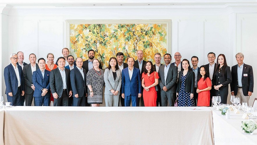 AmCham Seeks New Cooperation Opportunities in Vietnam AmCham Seeks New Cooperation Opportunities in Vietnam