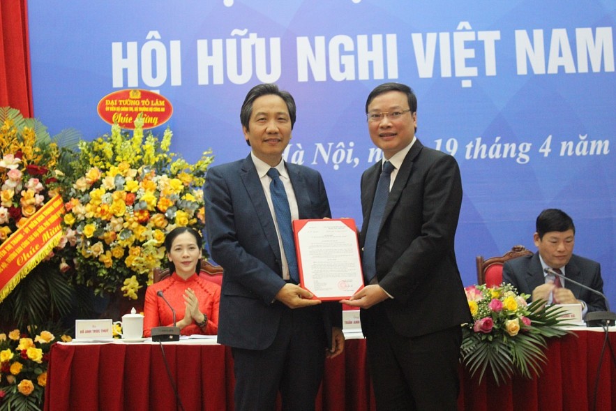 Vietnam-Nepal Friendship Association Bolsters Cooperation and People-to-people Exchanges Vietnam-Nepal Friendship Association Established