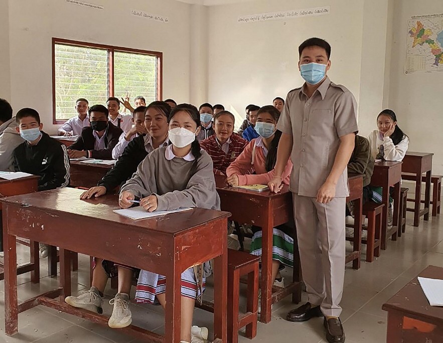 Vietnamese Teacher Helps Students in Highland of Laos Vietnamese Teacher Helps Students in Highland of Laos