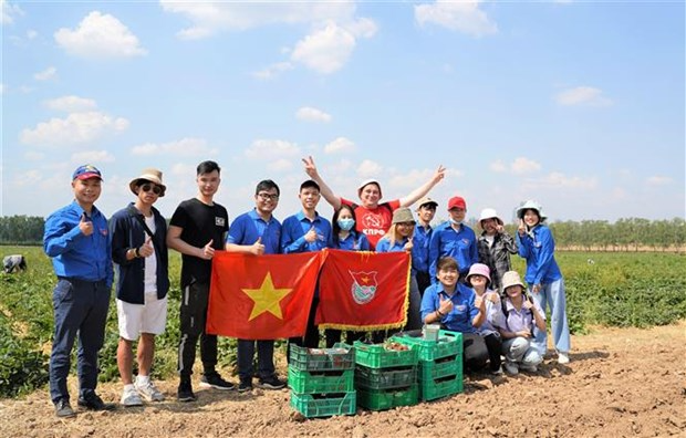 Vietnamese Students Participate in International Volunteering Program in Moscow Vietnamese Students Participate in International Volunteering Program in Moscow