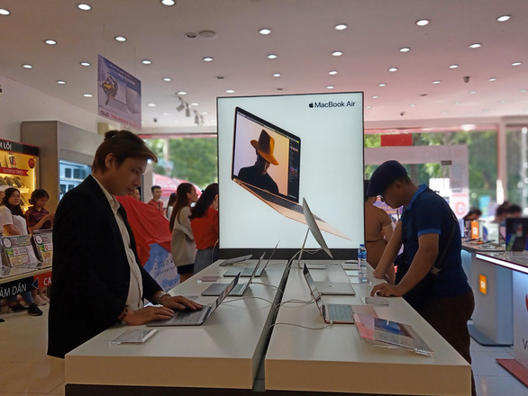Apple Recruits Numerous Vacancies in Vietnam Apple Recruits Numerous Vacancies in Vietnam
