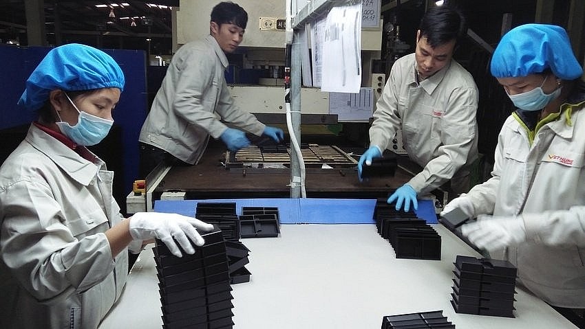 Struggling enterprises and people will be offered support from the state. Photo: NDO Struggling enterprises and people will be offered support from the state. Photo: NDO