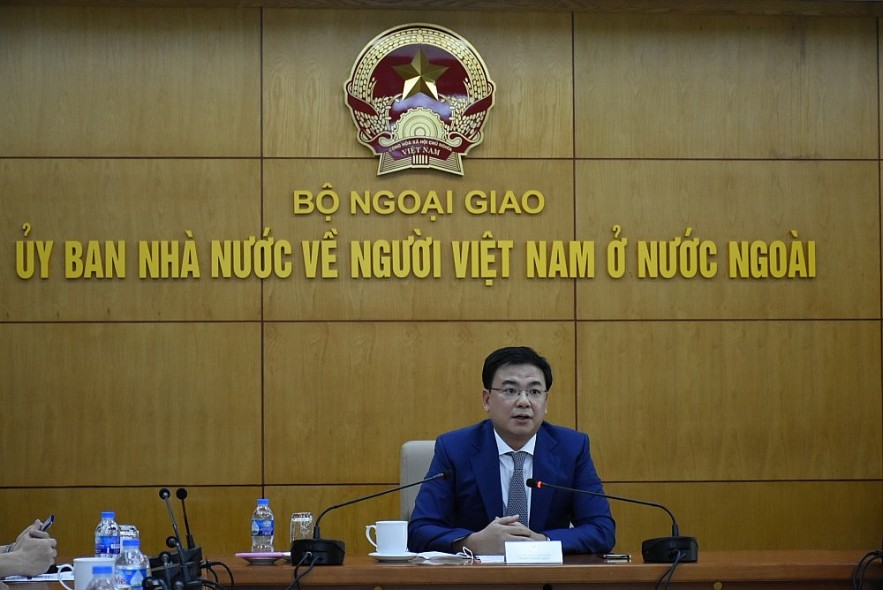 Young Vietnamese in 20 Countries Show Love for the Country Young Overseas Vietnamese Show Their Love for the Homeland