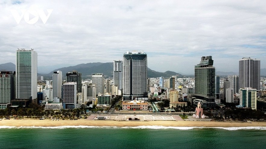 Khanh Hoa is expected to soon welcome bacnk foreign visitors with a vaccine passport. Photo: VOV Khanh Hoa is expected to soon welcome bacnk foreign visitors with a vaccine passport. Photo: VOV