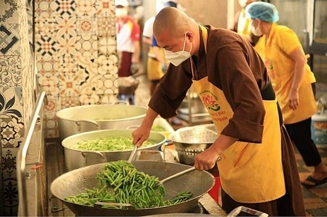 Vietnamese Religious Organizations Join Hands to Fight Covid-19 Vietnamese Religious Organizations Join Hands to Fight Covid-19
