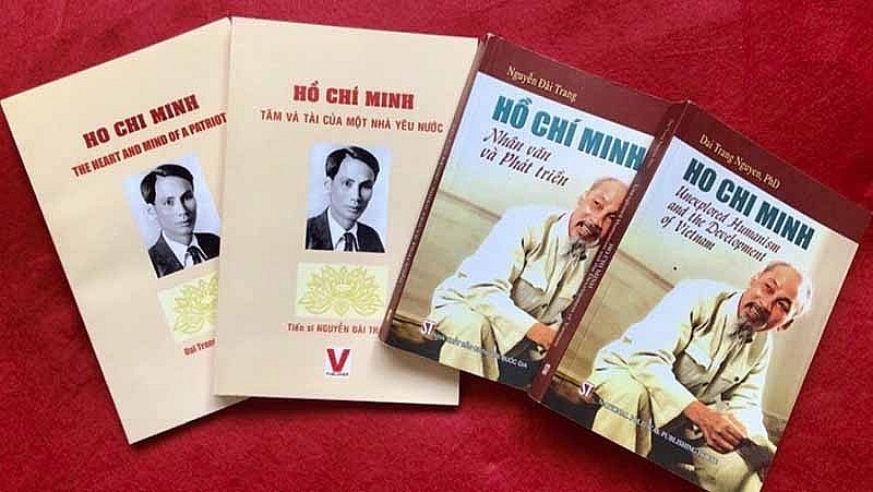 First Overseas Vietnamese Writing Book About Ho Chi Minh President Overseas Vietnamese Writes Book About Ho Chi Minh President