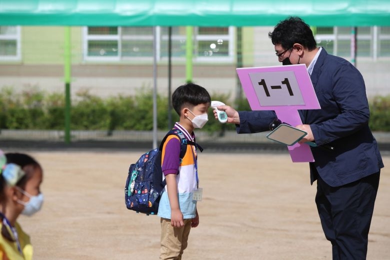 Fear of Covid-19 spikes, South Korea limits number of pupils in schools fear of covid 19 spikes south korea limits number of pupils in schools