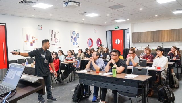 undefined 2758 rmit hospitality program